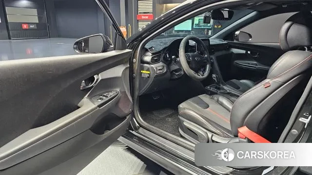 Hyundai Veloster (JS) 2018 Черный из Кореи, фото 2