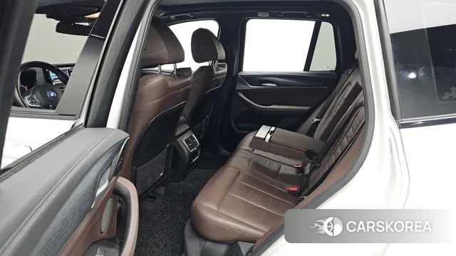 BMW iX3 2023 Белый из Кореи, фото 2