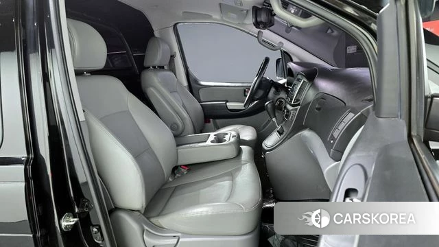 Hyundai The New Grand Starex 2018 Черный из Кореи, фото 2