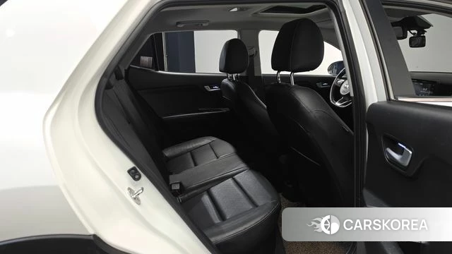 Kia Stonic 2018 Белый из Кореи, фото 2