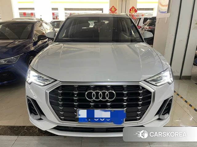 Audi Q3 2022 Белый из Китая, фото 2