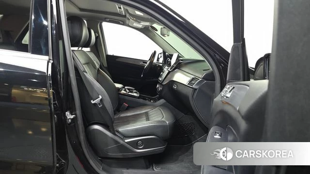 Mercedes-Benz GLE - Class W166 2018 Черный из Кореи, фото 2