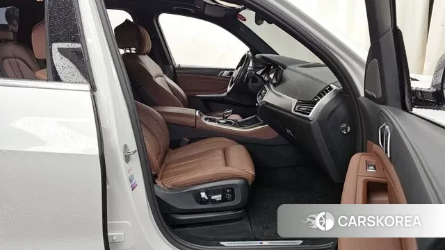 BMW X5 (G05) 2021 Белый из Кореи, фото 2