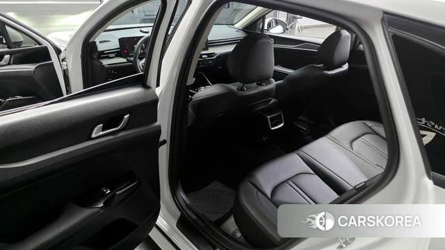Kia The New K5 3rd generation 2024 Белый из Кореи, фото 2