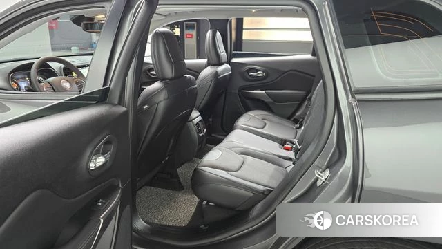 Jeep Cherokee (KL) 2022 Серый из Кореи, фото 2