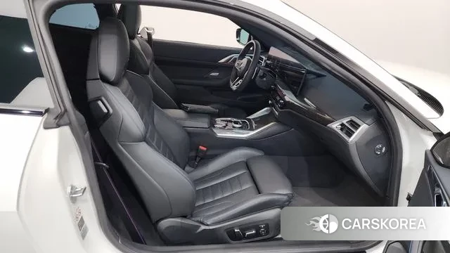 BMW 4 Series (G22) 2025 Черный из Кореи, фото 2