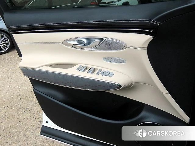 Genesis GV70 2021 Белый из Кореи, фото 2