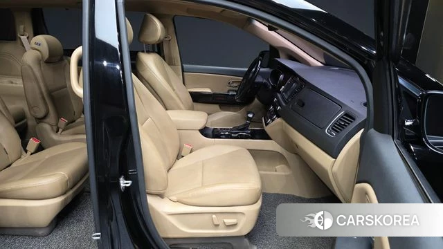 Kia The New Carnival 2018 Черный из Кореи, фото 2