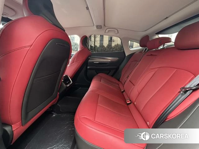 Xiaopeng Motors Xiaopeng P7 2023 Черный из Китая, фото 2