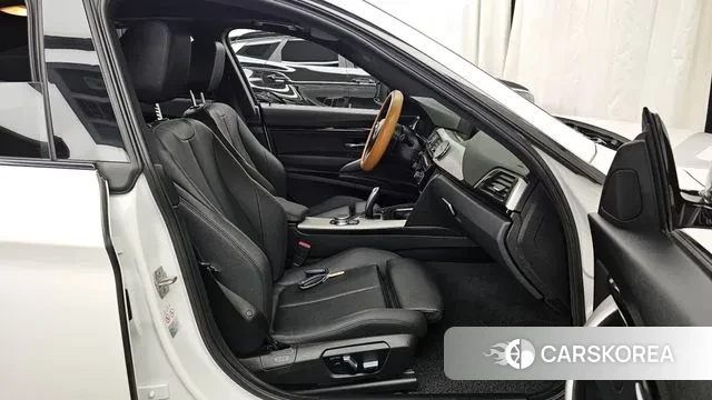 BMW 3 Series GT (F34) 2020 Белый из Кореи, фото 2