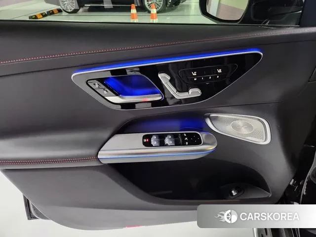 Mercedes-Benz GLC-Class X254 2025 Черный из Кореи, фото 2