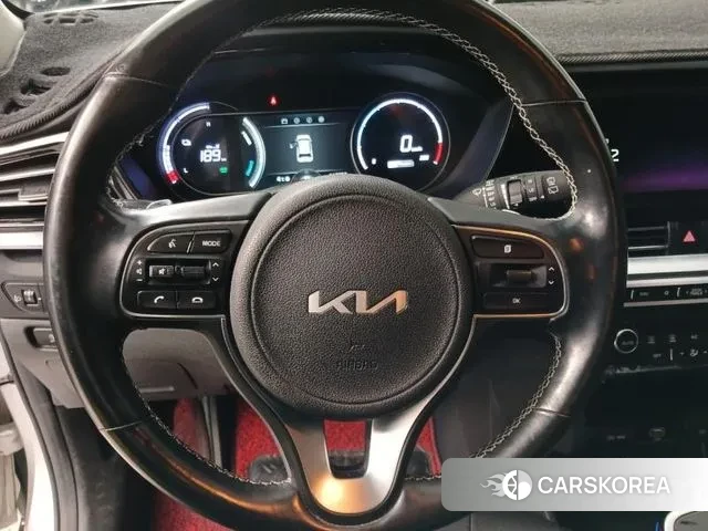 Kia Niro Plus 2022 Серебряный из Кореи, фото 2