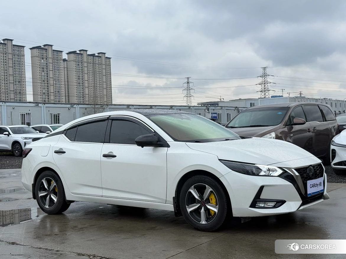 Nissan Xuan Yi 2021 Белый из Китая, фото 2