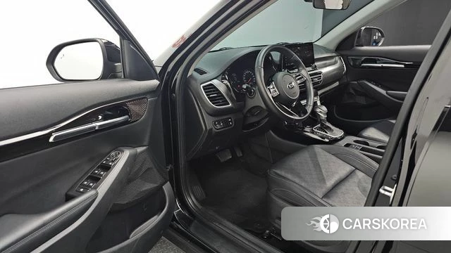 Kia Seltos 2020 Черный из Кореи, фото 2