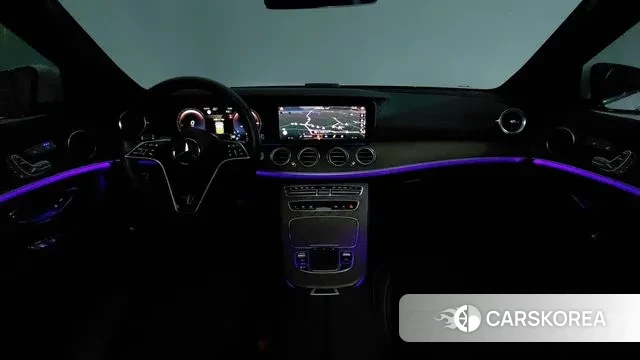 Mercedes-Benz E-Class W213 2023 Белый из Кореи, фото 2