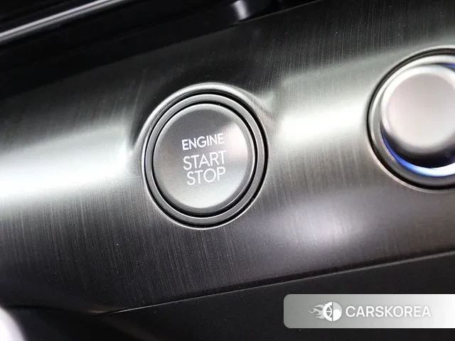 Hyundai Kona (SX2) 2025 Белый из Кореи, фото 2