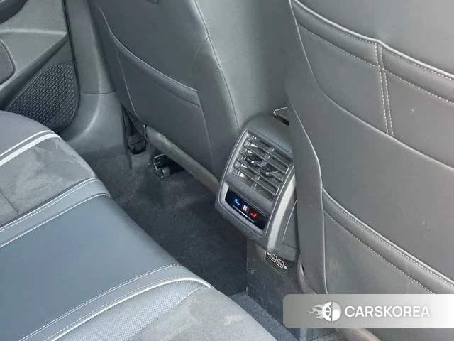 Volkswagen Golf 2024 Белый из Китая, фото 2