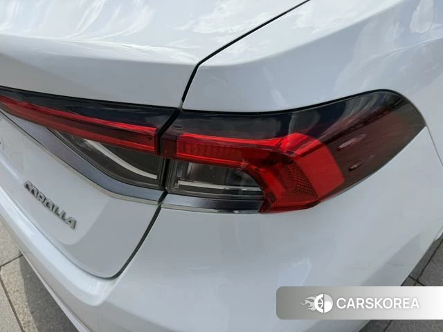 Toyota Corolla 2022 Белый из Китая, фото 2
