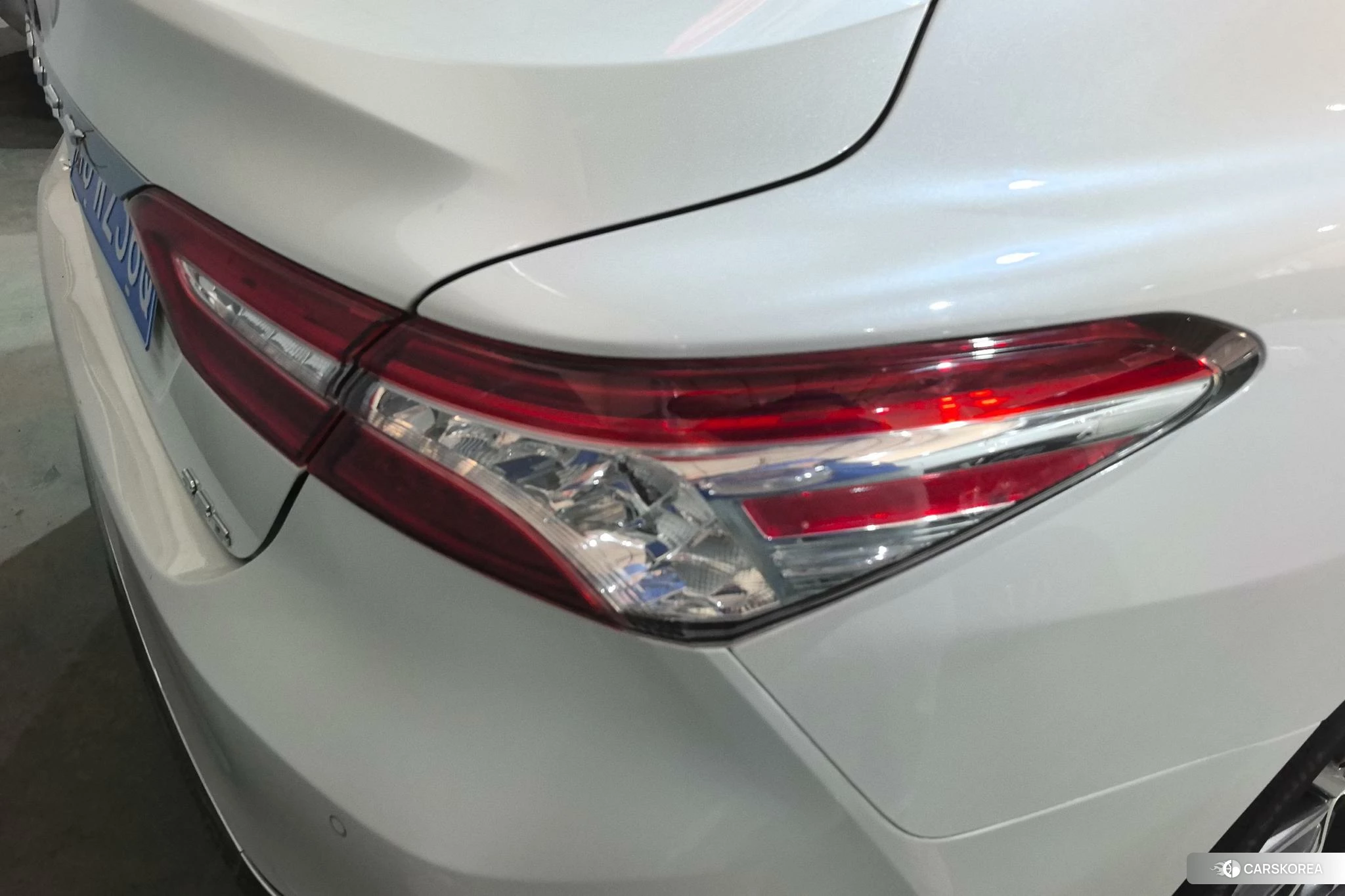 Toyota Camry 2021 Белый из Китая, фото 2