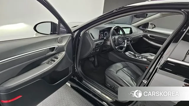 Hyundai Sonata (DN8) 2021 Черный из Кореи, фото 2