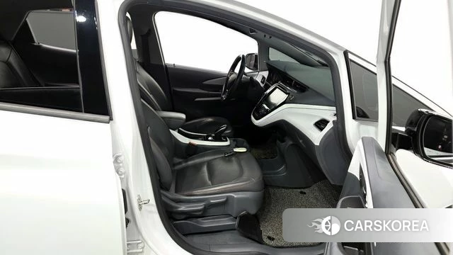 Chevrolet (GM Daewoo) Bolt EV 2019 Белый из Кореи, фото 2