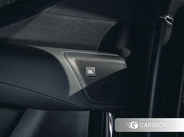 Toyota Elfa 2021 Белый из Китая, фото 2