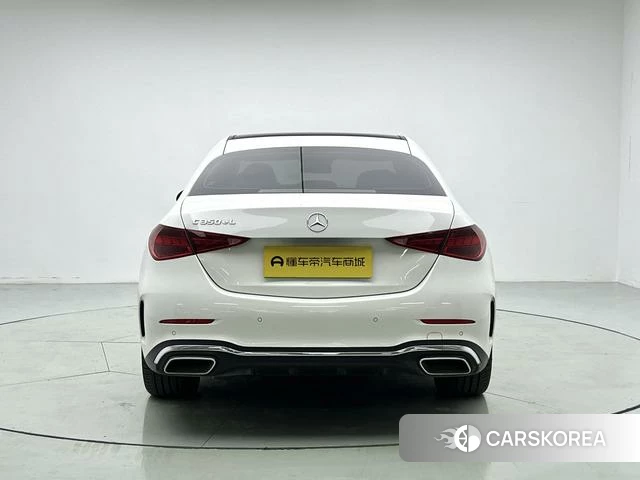 Mercedes-Benz C-class PHEV 2023 Белый из Китая, фото 2