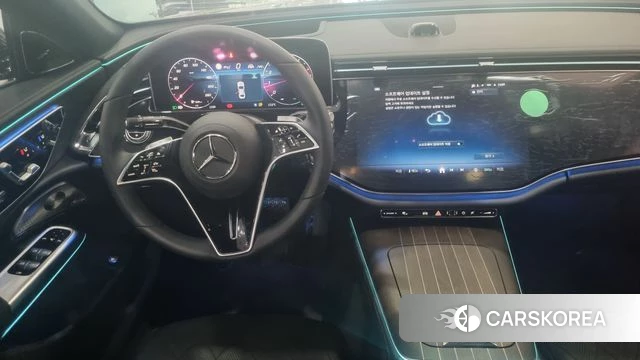 Mercedes-Benz E-Class W214 2025 Черный из Кореи, фото 2