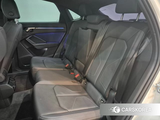 Audi Q3 (F3) 2020 Белый из Кореи, фото 2