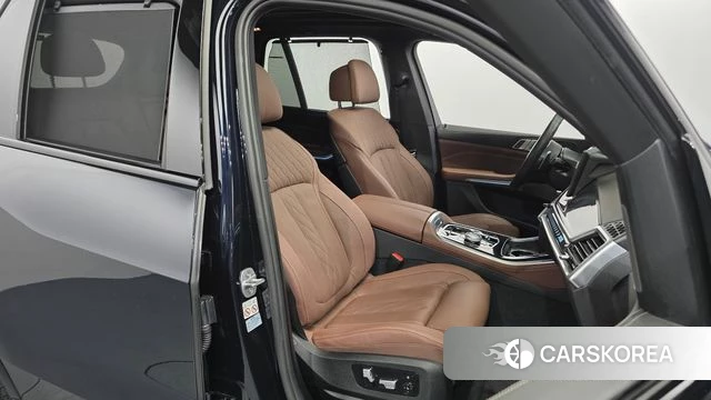 BMW X5 (G05) 2023 Черный из Кореи, фото 2