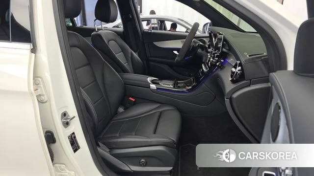 Mercedes-Benz GLC-Class X253 2021 Белый из Кореи, фото 2