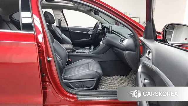 Genesis G70 2019 Красный из Кореи, фото 2