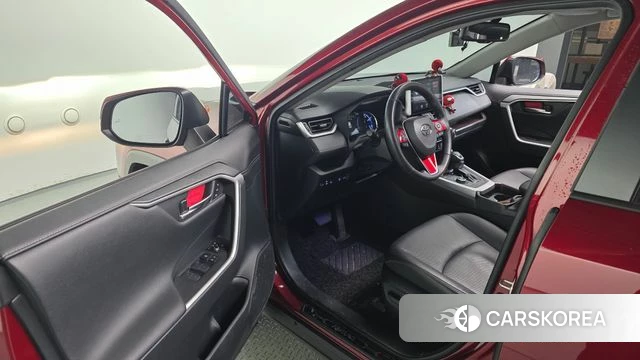 Toyota RAV4 5th Generation 2019 Красный из Кореи, фото 2