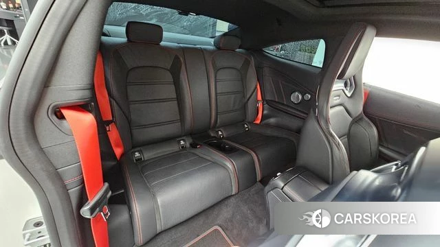 Mercedes-Benz C-Class W205 2018 Белый из Кореи, фото 2