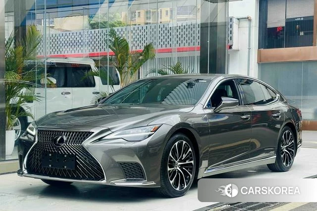 Lexus LS 2021 Серебристо-серый из Китая, фото 2
