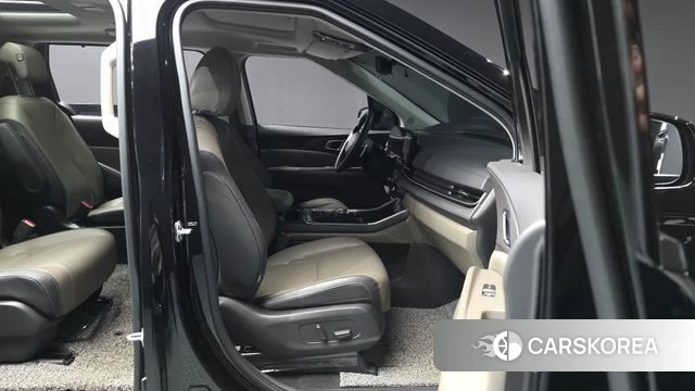 Kia The New Carnival 4th Generation 2024 Черный из Кореи, фото 2