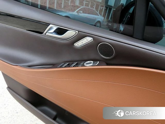 Genesis G80 (RG3) 2023 Черный из Кореи, фото 2