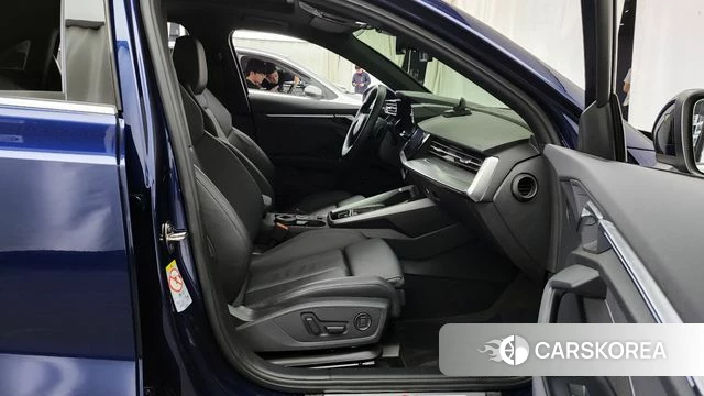 Audi A3 (8Y) 2022 Синий из Кореи, фото 2