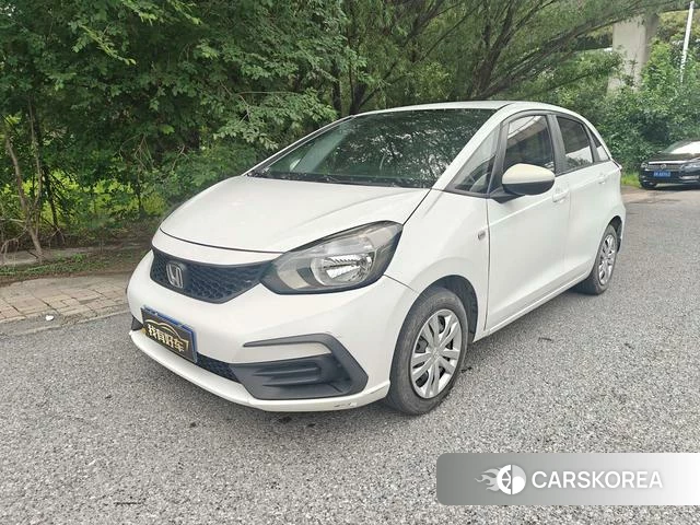Honda Fit 2023 Белый из Китая, фото 2