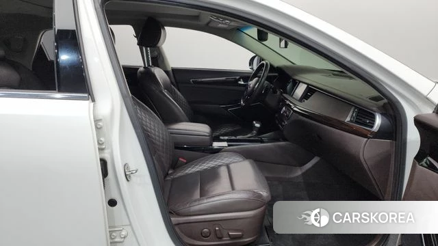 Kia Come New K7 2018 Белый из Кореи, фото 2