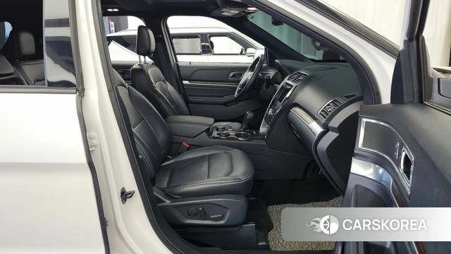 Ford Explorer 2019 Белый из Кореи, фото 2