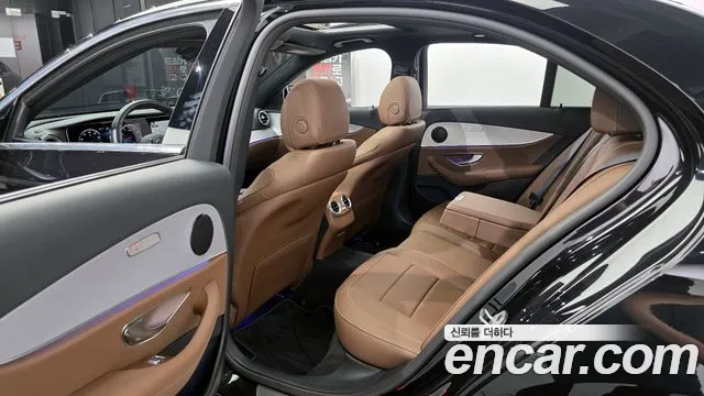 Mercedes-Benz E-Class W213 2021 Черный из Кореи, фото 2