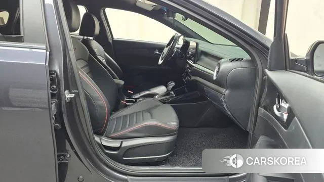 Kia The New K3 2nd generation 2022 Серый из Кореи, фото 2