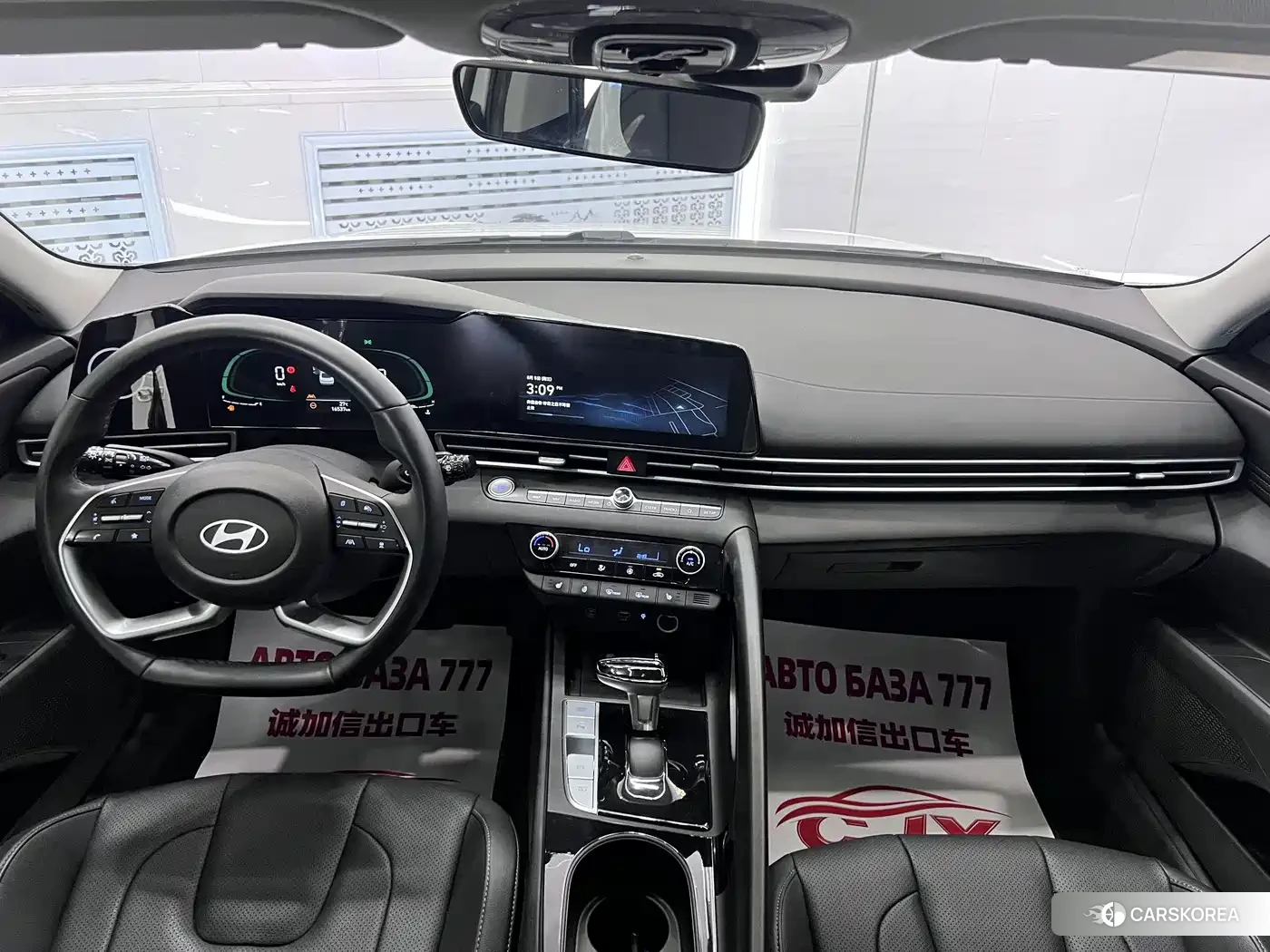 Hyundai Elantra 2023 Белый из Китая, фото 2