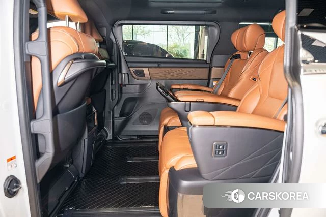 Toyota Elfa 2024 Белый из Китая, фото 2