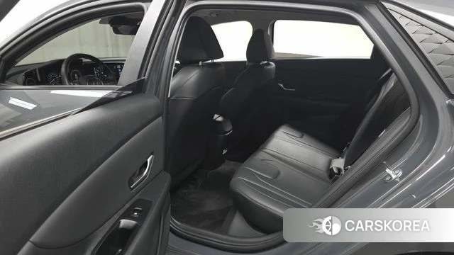 Hyundai The New Avante (CN7) 2024 Серый из Кореи, фото 2