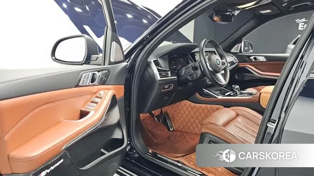 BMW X7 (G07) 2021 Черный из Кореи, фото 2