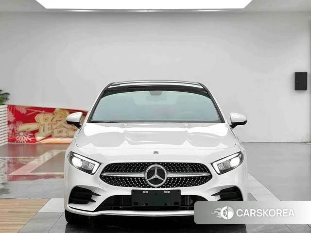 Mercedes-Benz Class A 2021 Белый из Китая, фото 2