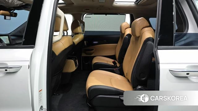 Kia Carnival 4th generation 2023 Белый из Кореи, фото 2
