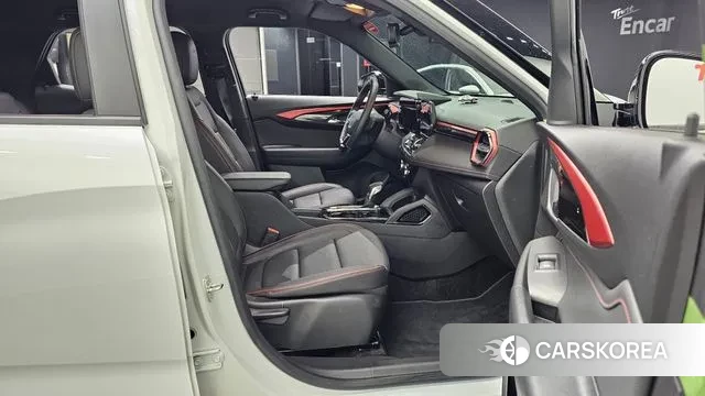 Chevrolet (GM Daewoo) The New Trail Blazer 2024 Белый из Кореи, фото 2